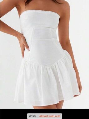 SHEIN White Strapless Mini Dress with Flared Skirt